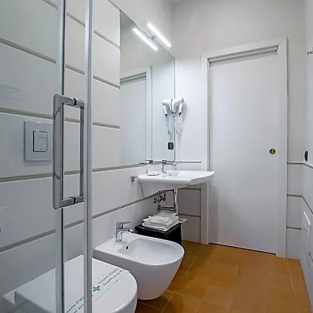 Luxury Scacciaventi 4*